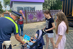 На юго-западе столице автоинспекторы провели акцию «Безопасный самокат»