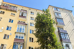В Ломоносовском районе ЮЗАО капитально ремонтируют дом 1959 года постройки