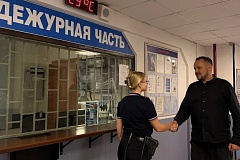 В рамках акции «Гражданский мониторинг» член Общественного совета при УВД по ЮЗАО столицы Александр Яковлев проверил работу изолятора временного содержания и территориального отдела полиции