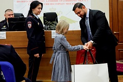 В УВД по ЮЗАО столицы с участием Общественного совета наградили отличившихся в оперативно-служебной деятельности сотрудников