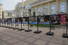 На Чистопрудном бульваре представили фотографии воспитанников Московского дворца пионеров
