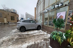 В Обручевском районе разобрали незаконную веранду кафе